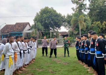 Cegah Kerawanan, Polsek Andong Lakukan Pengamanan Ketat Acara Naik Tingkat Siswa Perguruan Silat Ternama di Boyolali