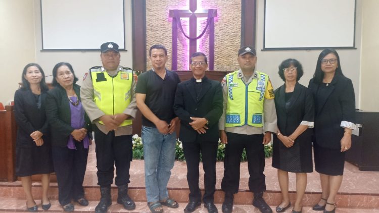Wujud Toleransi, Polsek Banyudono Amankan Ibadah Kamis Putih Jemaat GKJ Pengging