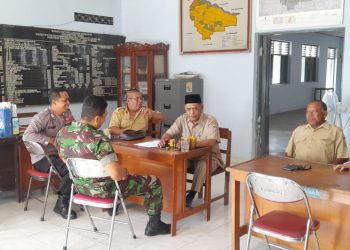 Tokoh Masyarakat Apresiasi Kehadiran Polri dan TNI dalam Sambang Kamtibmas di Desa Kadireso