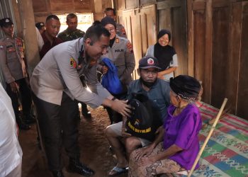 Kunjungan Kerja Kapolres Boyolali: Salurkan Bansos dan Cek Pelayanan di Polsek Nogosari