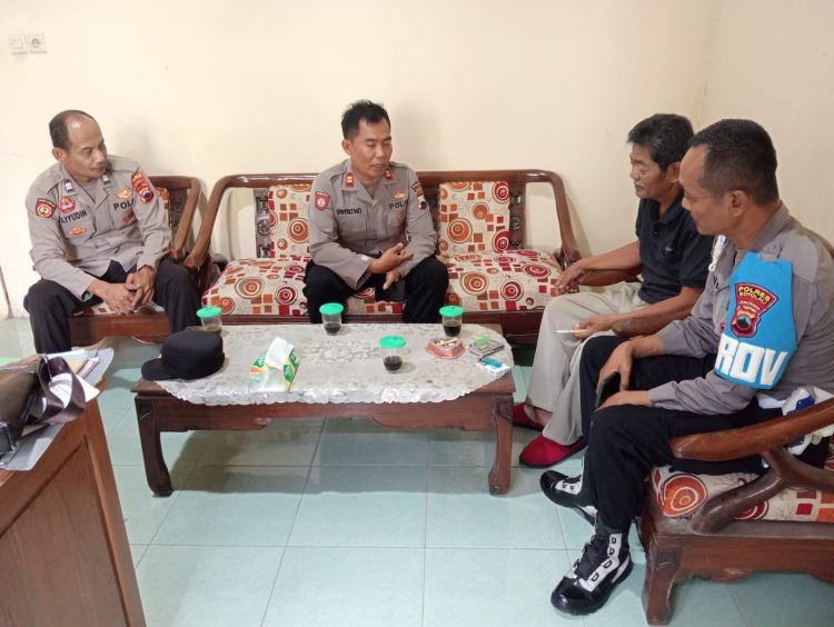 Binluh Cegah TPPO, Polsek Klego Edukasi Warga dan Perangkat Desa Sambil Gencarkan Patroli Dialogis Siang Hari