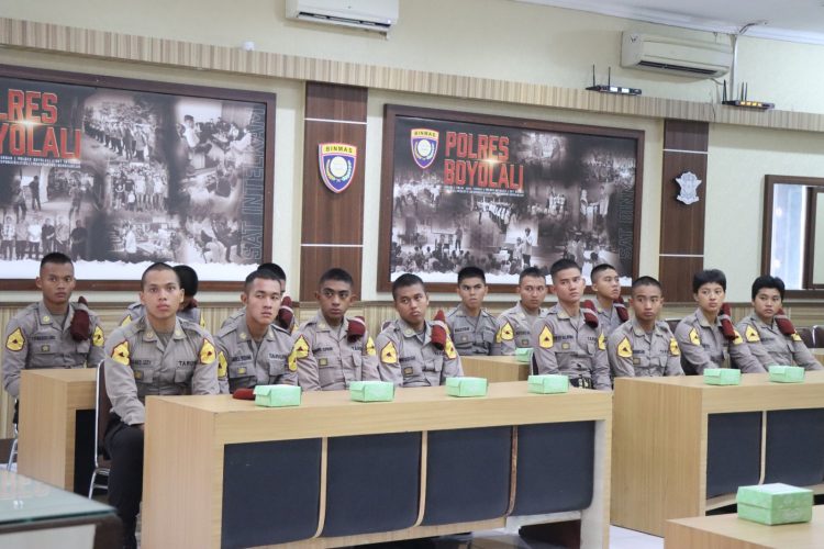Pelepasan Taruna/i Akpol Tingkat I di Polres Boyolali, Kapolres Sampaikan Harapan Jadi Bhayangkara Muda yang Unggul dan Humanis