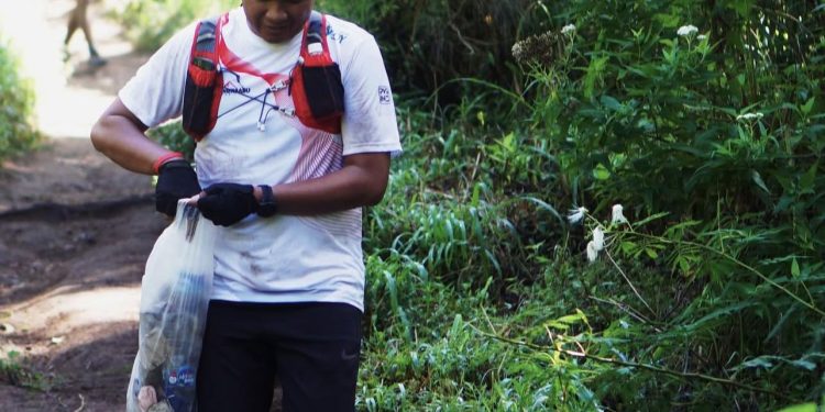 Sosok Iptu Agung Muryo, Melakukan Plogging saat ikut event Merapi Merbabu De Trail 2025