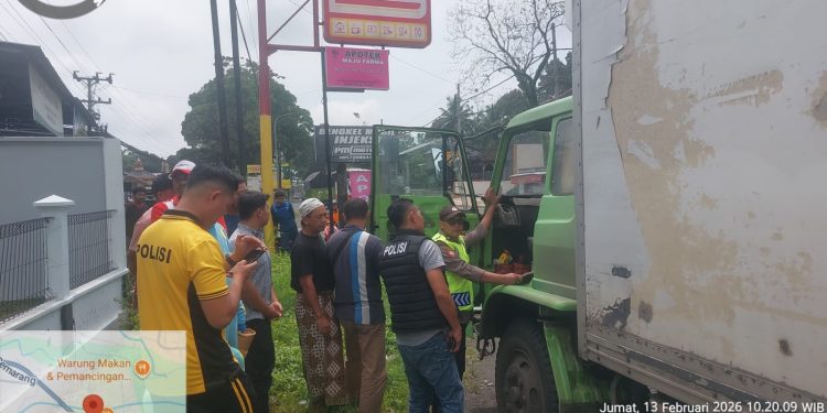 Penemuan orang meninggal dunia di truk box depan SPBU Tanduk, Polsek Ampel Gercep lakukan Penanganan