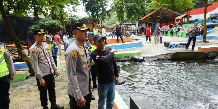 Kapolres Boyolali Pimpin Patroli Obyek Wisata Saat Libur Imlek dan Tradisi Padusan, Situasi Aman Kondusif