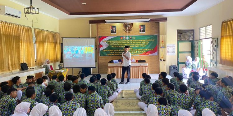 Satresnarkoba Polres Boyolali Gelar Binluh P4GN di SMA Negeri 1 Cepogo, 200 Pelajar Dibekali Edukasi Bahaya Narkoba